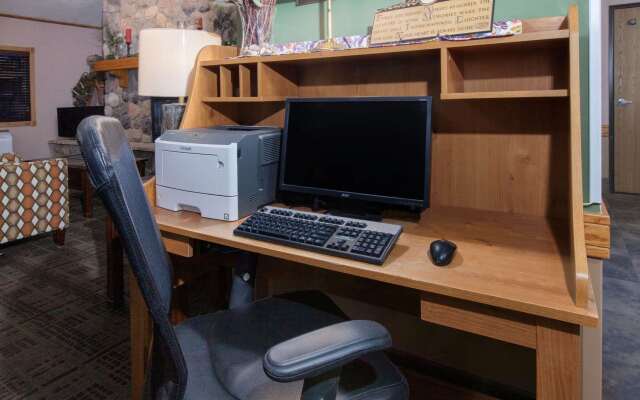 AmericInn by Wyndham Iron River