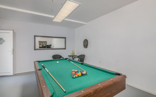 Amazing Home in Linardici With Wifi and 6 Bedrooms