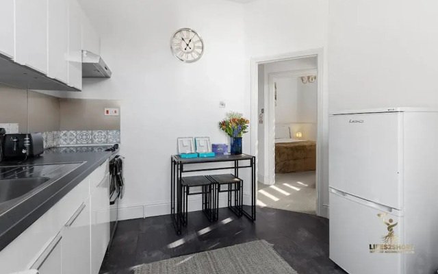 Central Exeter Apartment Kimberley Road