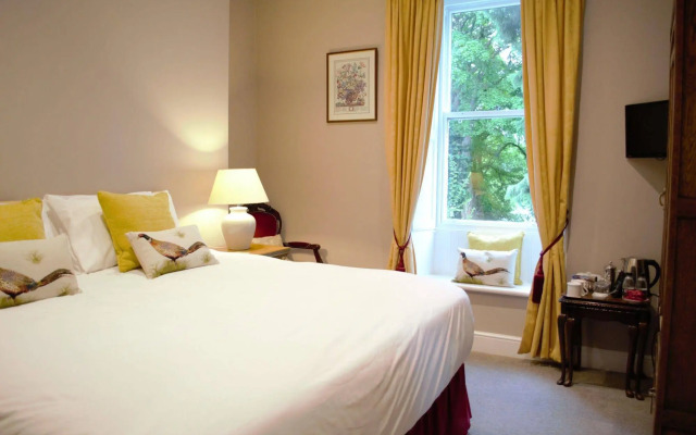 Lowbyer Manor Country House