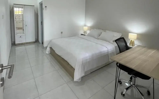 9 Residence Guesthouse Syariah Cilandak
