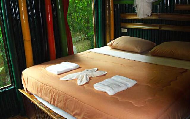 Khao Sok Tree House