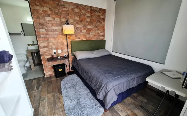 R07 Habitación Equipada STV WIFI Parking