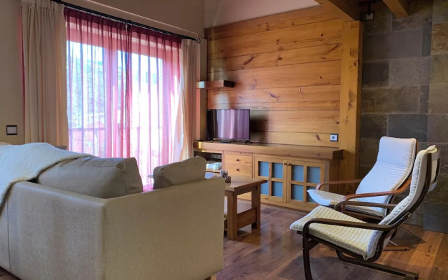 2 Bedroom Duplex Apartment in La Molina