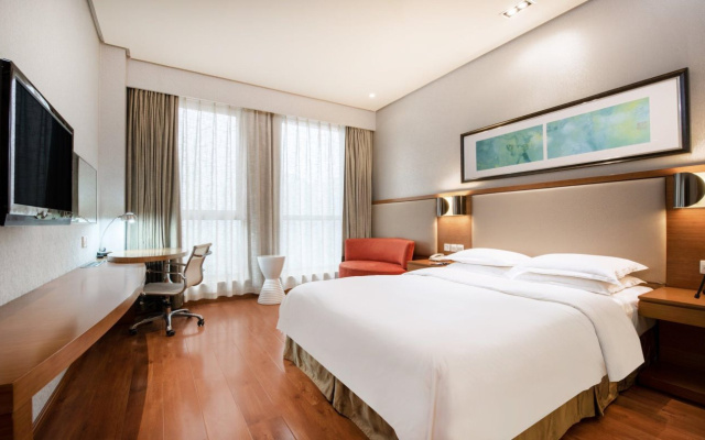 Holiday Inn Express Chongqing Guanyinqiao by IHG