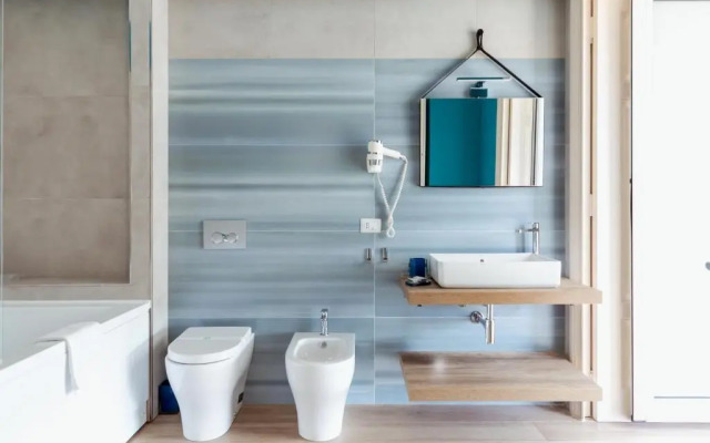 Suite Riviera 84