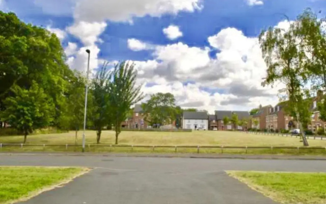 Malsbury Avenue Apartment