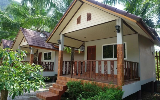 Thumneab Guesthouse