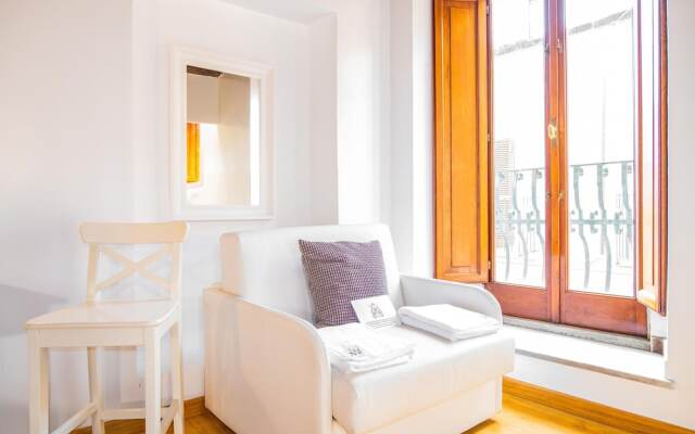 Trevi Queen Apartments