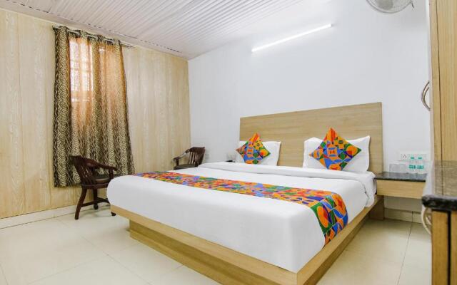 Fabexpress Kalsia Home Stay