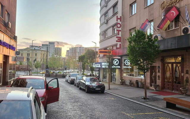 Queen's Astoria Design Hotel