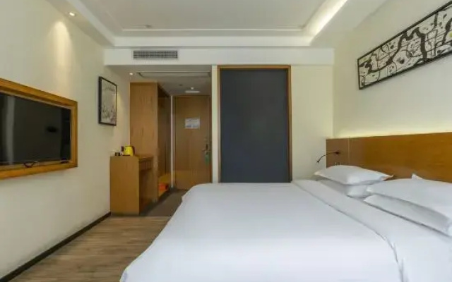 Midor Hotel (Honggutan Wanda Plaza)