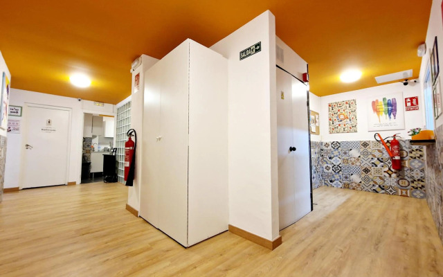 Arc House