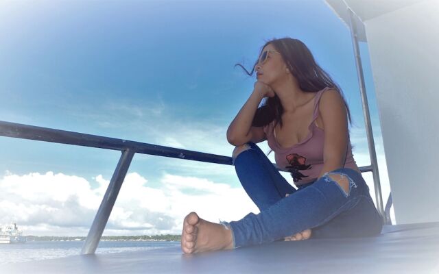 EL Nido Floating Hotel
