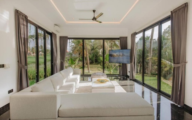 BRAND NEW Luxurious 5 Bedroom Villa with Exotic View – Guest Rooms – Ubud