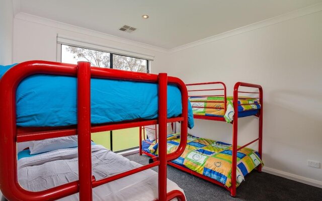 Barefoot Beach Holiday House