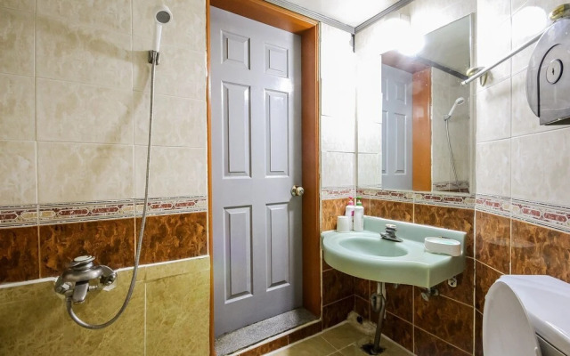 Jeonju Sanjeong-Dong Taegeuk