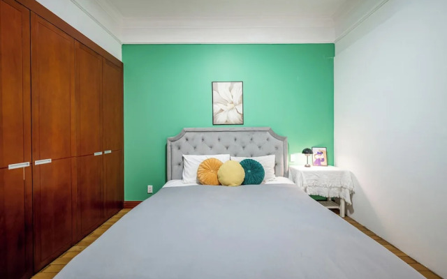 THE MANOR Premier Residence