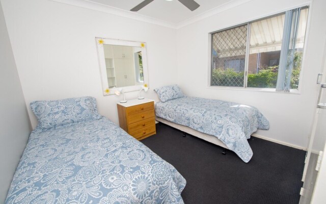 Fingal Bay Beach House, 32 Lentara Street