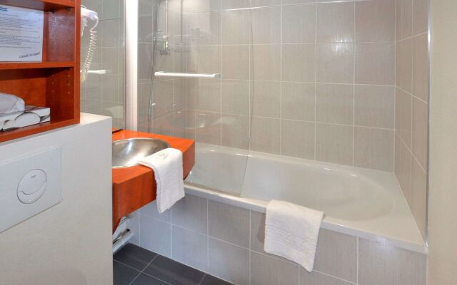 Brit Hotel Orléans St Jean de Braye - L'Antarès