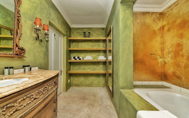 Amina Boutique Hotel