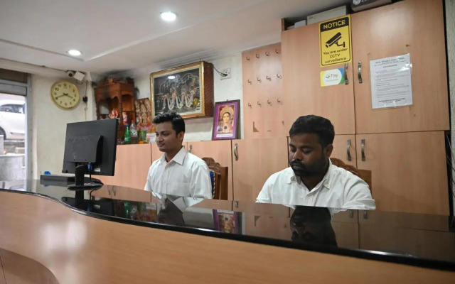 OYO 27950 Hotel Priyanka International