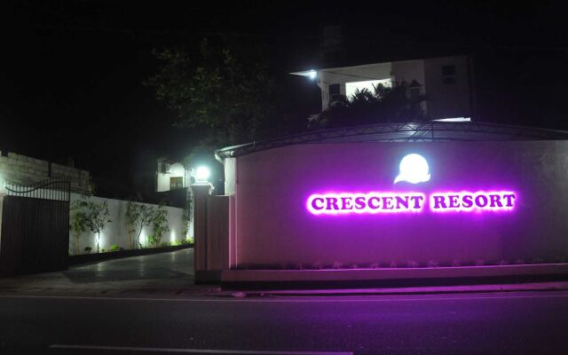 Crescent Resort