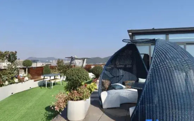 Heman Vinelea Zijinyuan Hotel (Xiangshan Shipu Fishing Port Ancient City Scenic Area)