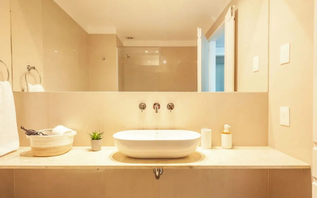 Modern Apt  Recoleta A12H