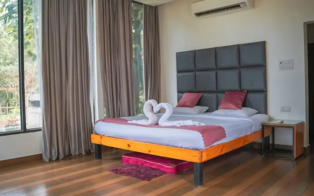 Thavika Silverwood Residence Yelagiri
