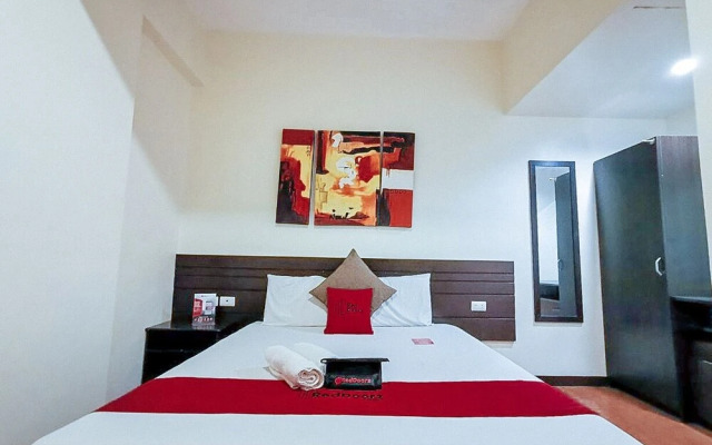 RedDoorz near Robinsons Cybergate Davao 2
