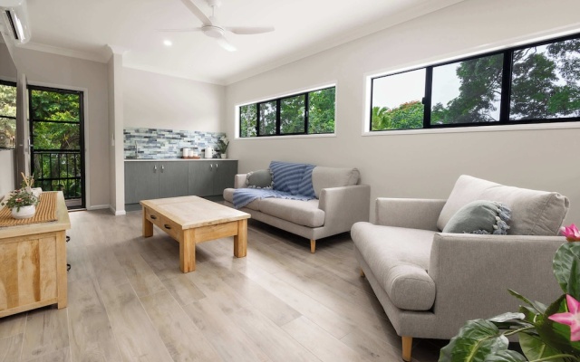 Barron Heights in Caravonica – Guest Rooms – Cairns