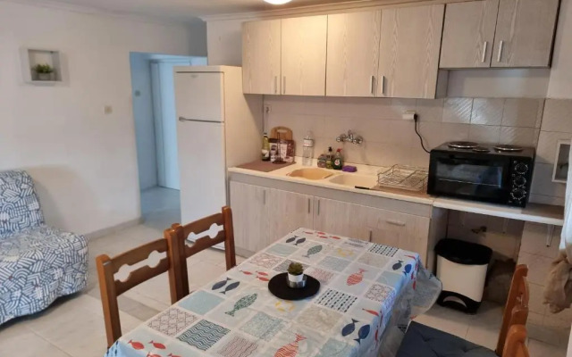 Alice Wonderland Studio 1- Nea Flogita Halkidiki