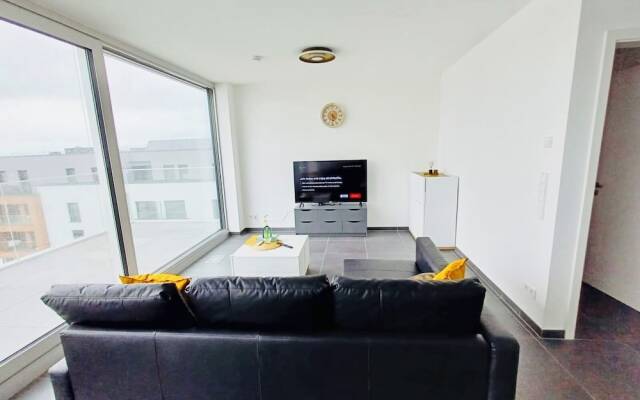 Brand new 2bedrooms Penthouse in Center
