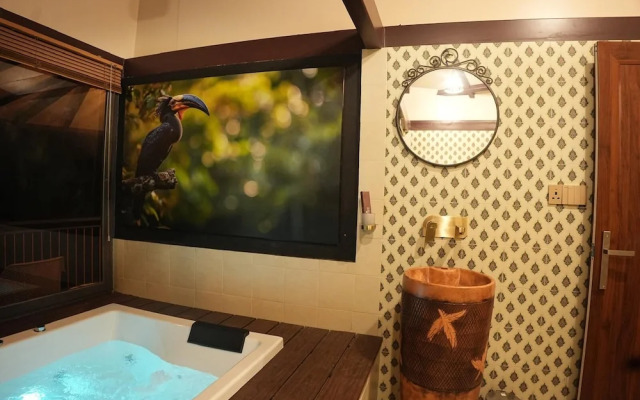 Pugmarks Jungle Lodge