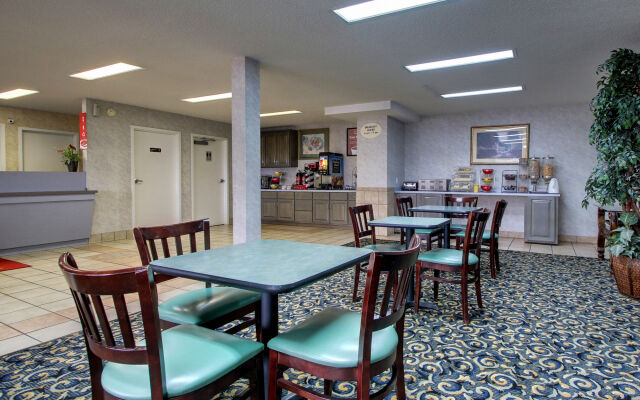 Magnolia Inn Townhouse Hattiesburg MS I-59