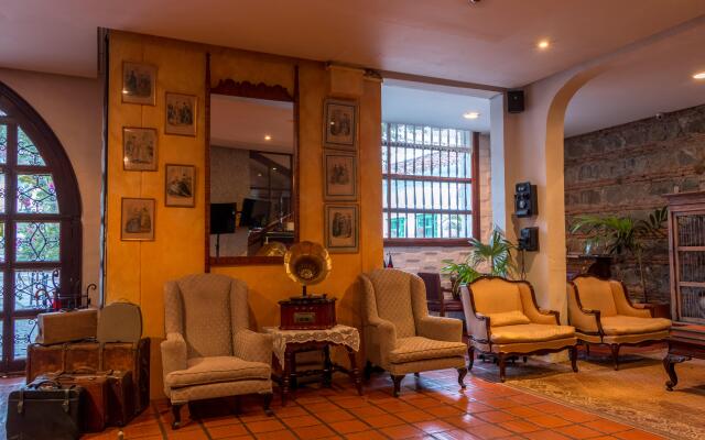 Hotel Mariscal Robledo