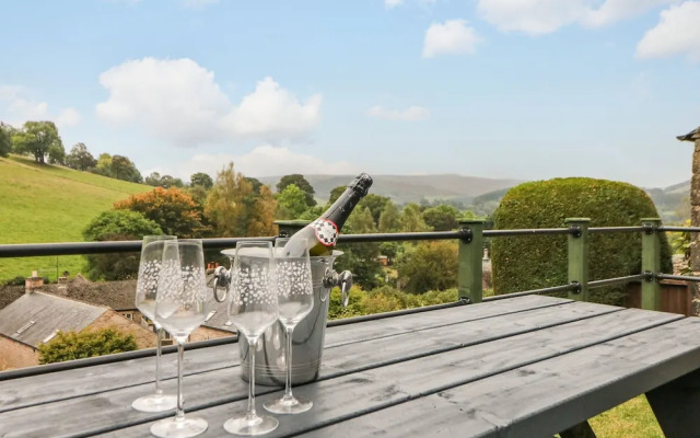1 Orchard View