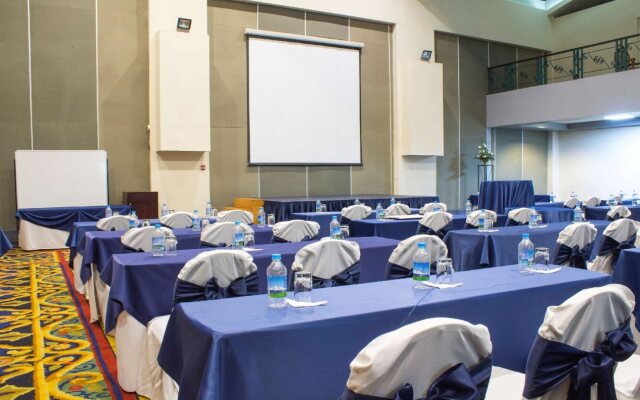 Best Western CPlaza Hotel