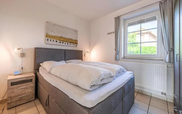 Apartment in Friedrichskoog-spitze With Parking