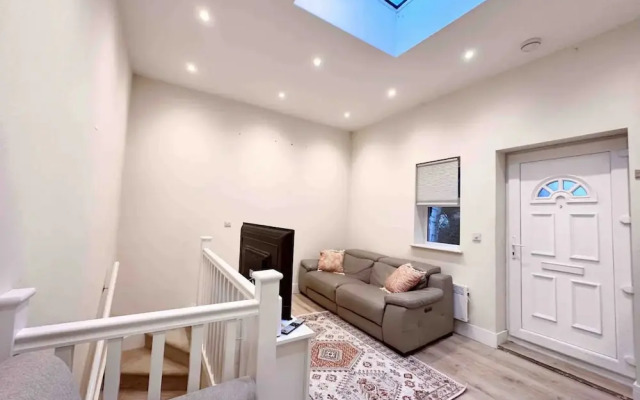 Charming Duplex 10min to London Bridge, Quiet