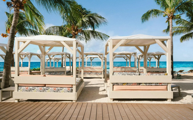 Papagayo Beach Hotel