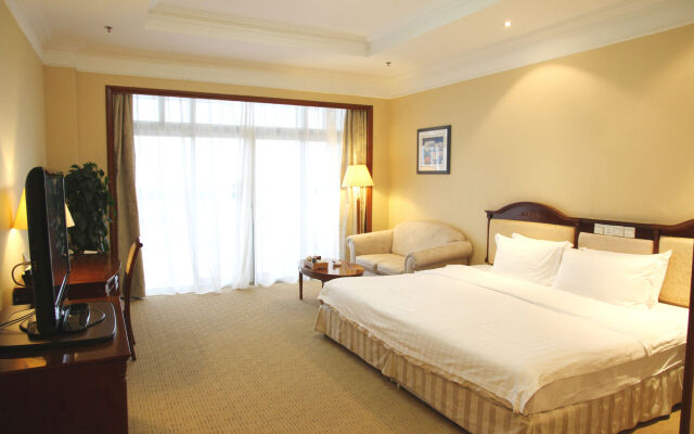 Xiamen International Seaside Hotel (hotel corridor leads to the stone exhibition hall)