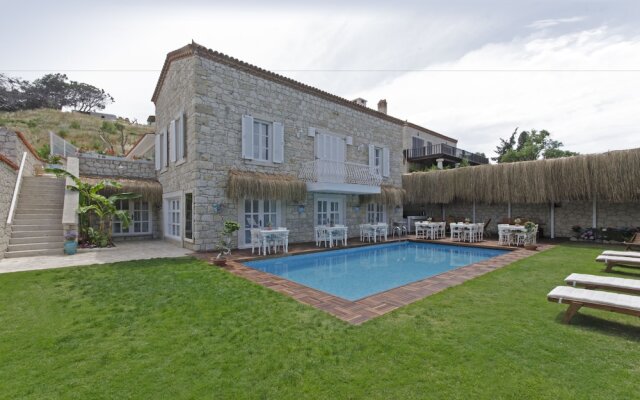 Alacati Roka Hotel