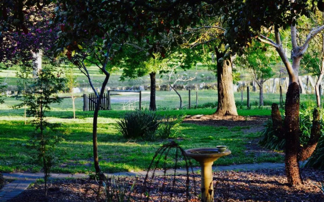 Adelaide Hills Bonney Berg Bed & Breakfast