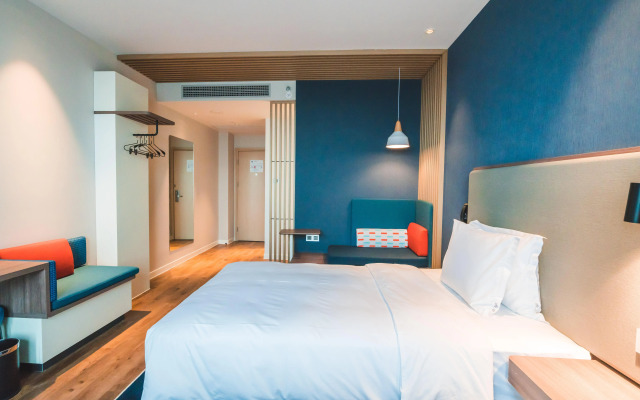 Holiday Inn Express Pengzhou Downtown by IHG