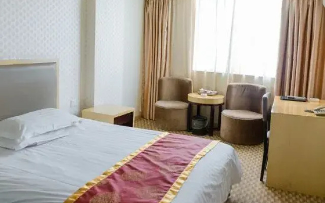 Longhu Business Hotel