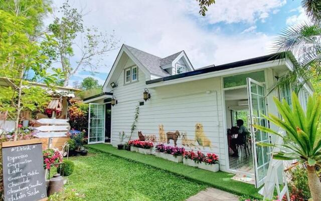 Baan JaoKorKluay บ้านเจ้ากอกล้วย