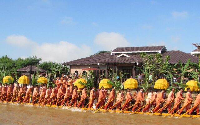 Thanakha Inle Hotel