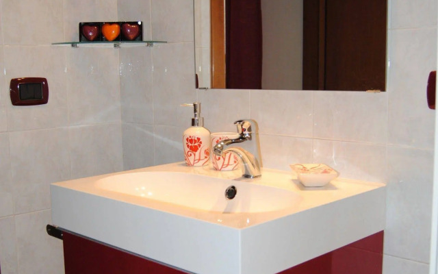 Metropolis Rooms & Services
